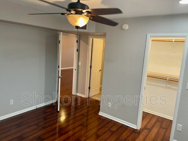 Building Photo - 1262 E Avenida Hermosa