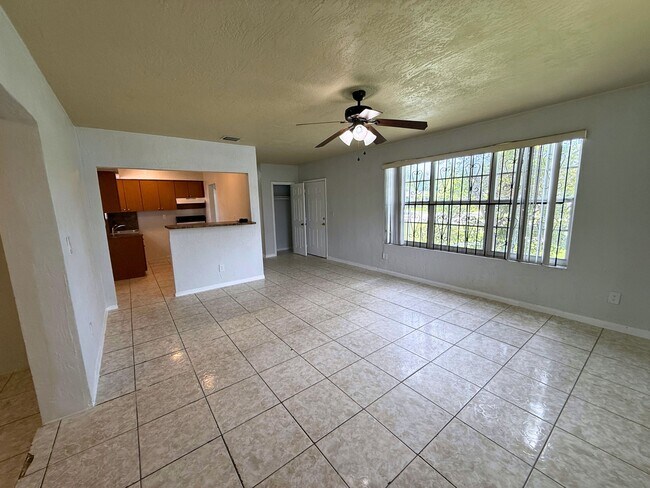 Building Photo - 2401 NW 170th St