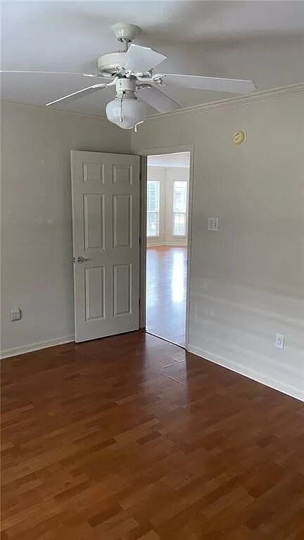 Building Photo - 533 Versailles Blvd
