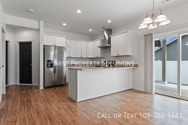 Building Photo - 45 Grant Dr