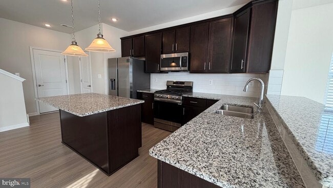 Building Photo - 35 Signal Knob Cottage Dr