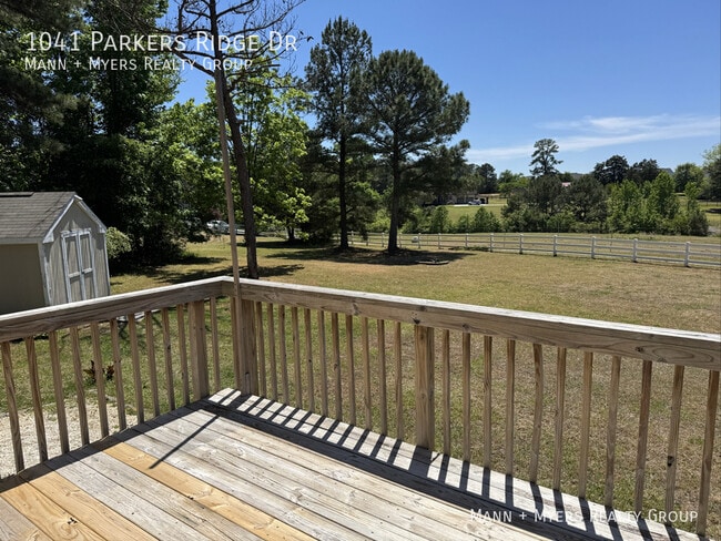 Building Photo - 1041 Parkers Ridge Dr