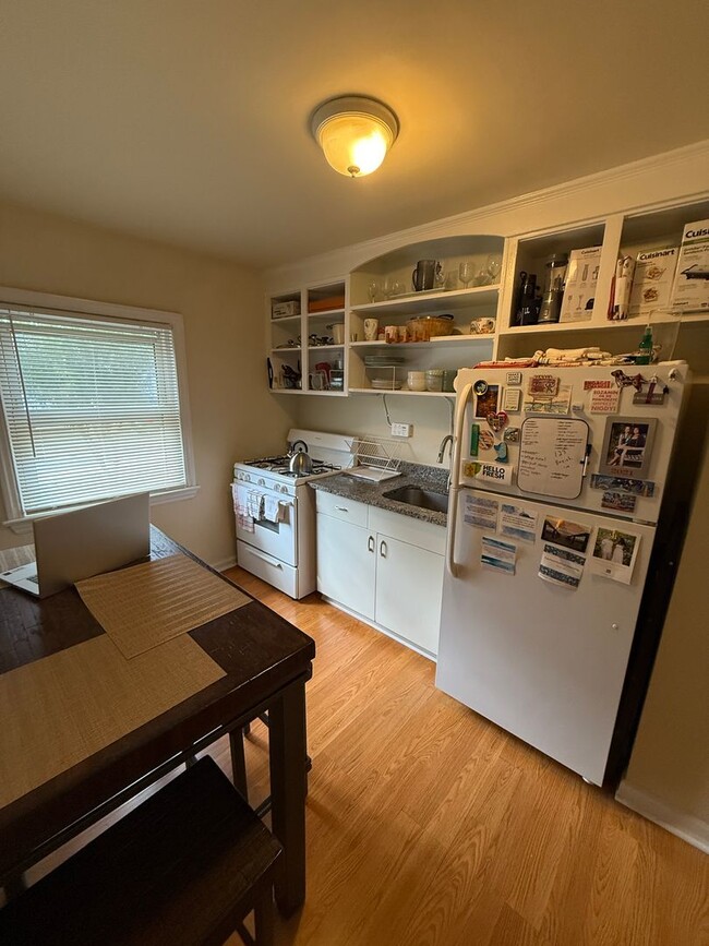 Building Photo - 1 bedroom | 1 bath - Oaklyn, NJ