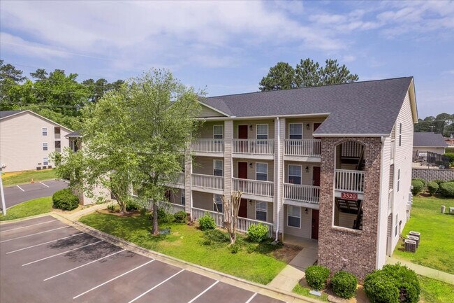 Building Photo - 965 Bassman Ln