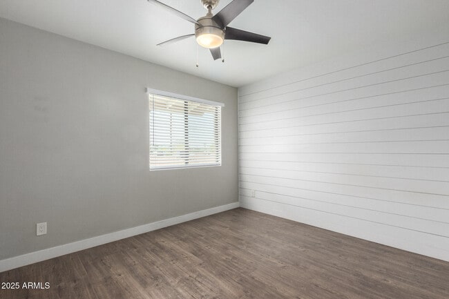 Building Photo - 4220 E Almeria Rd