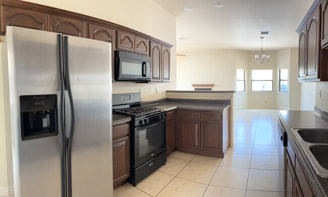 Building Photo - 3716 Almond Beach Dr