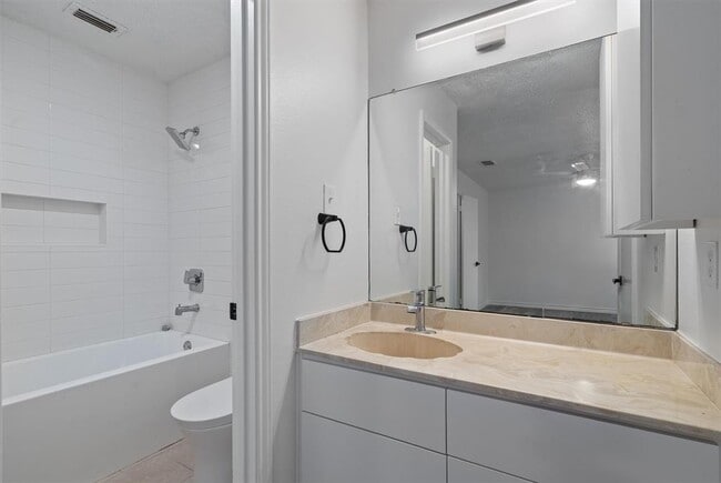Building Photo - 2602 Alcott Ln