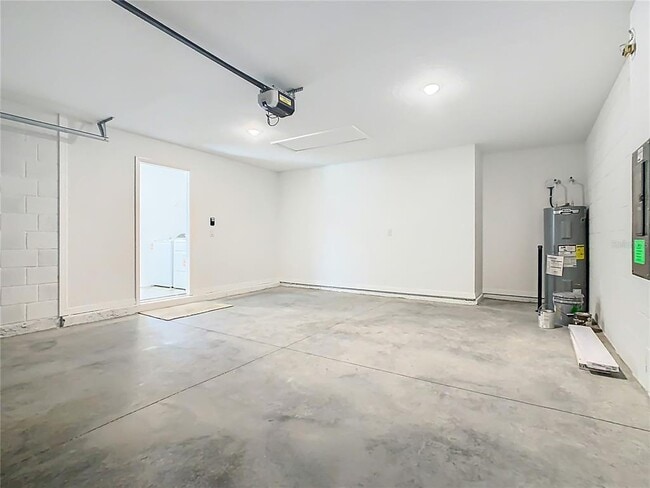 Building Photo - 4711 Rolling Lk Ln