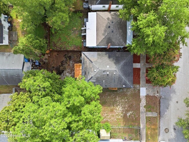 Building Photo - 1409 Glenn St