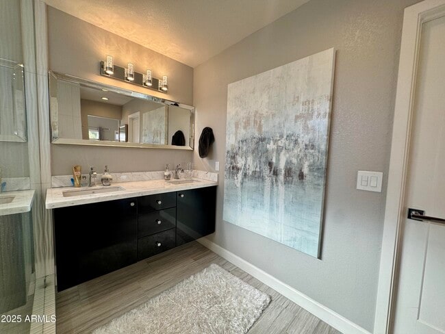 Building Photo - 8835 W Michelle Dr