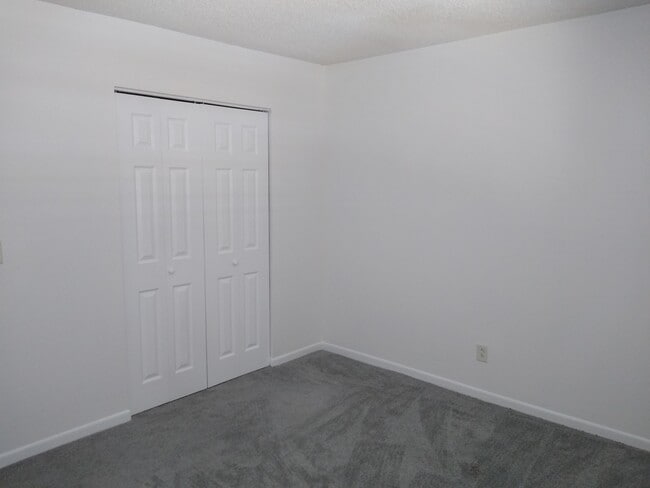 Building Photo - Wax Myrtle Woods