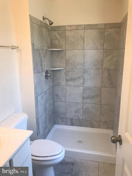 Building Photo - 112 Graystone Dr