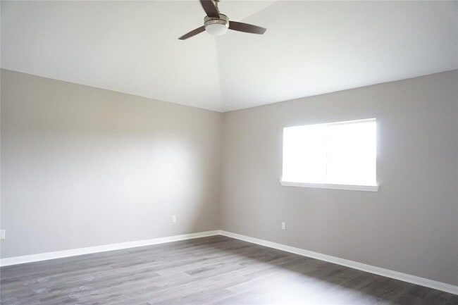 Building Photo - 18126 Almonte Ln