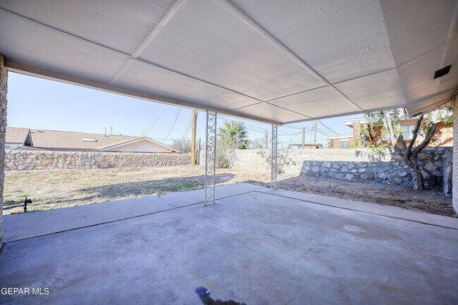 Building Photo - 6200 Palo Alto Ave