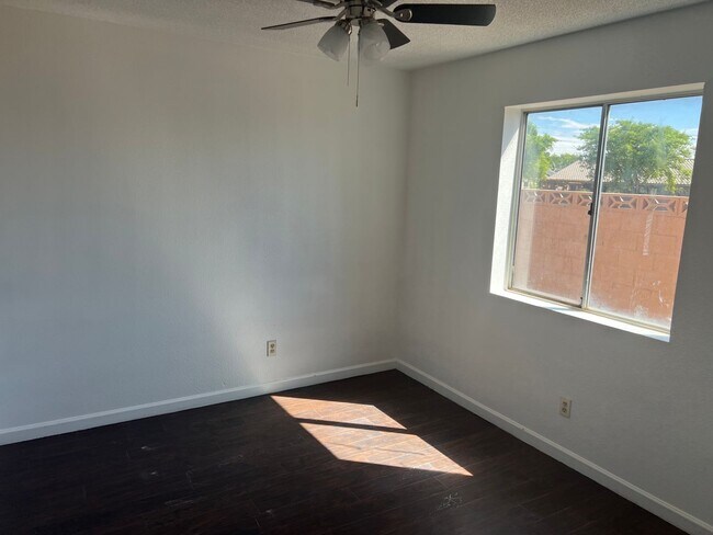 Building Photo - Three Bedroom Cibola Home on a large Lot