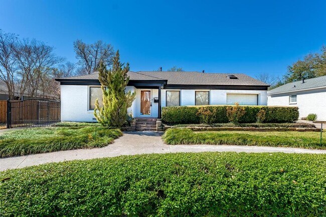 Building Photo - 515 Brookhurst Dr
