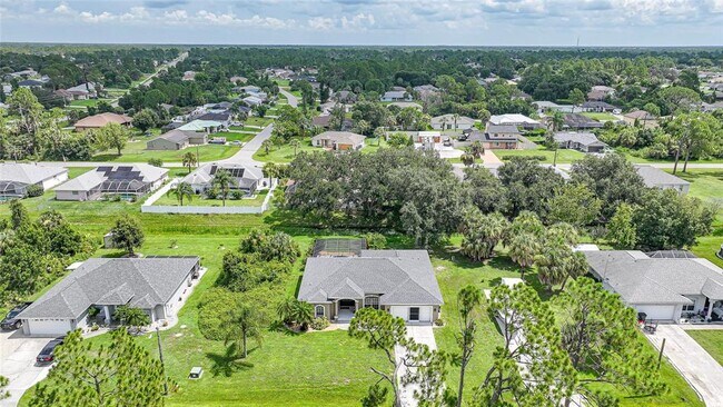 Building Photo - 2880 Vogler Ln