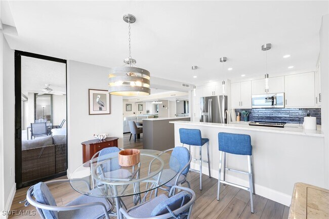 Building Photo - 9653 Gulf Shore Dr