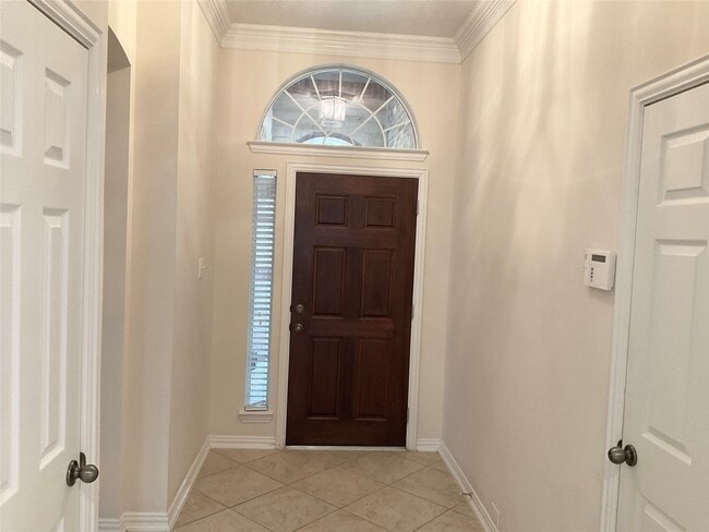 Building Photo - 6 Dragon Hill Pl