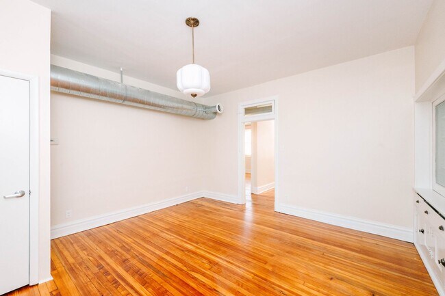 Building Photo - 911 Galveston Ave