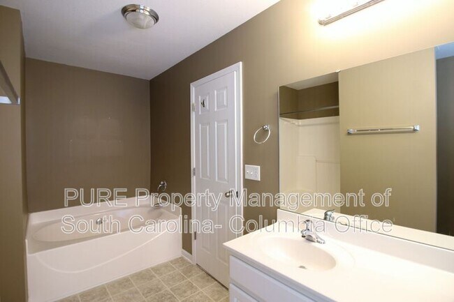 Building Photo - 1142 Rabon Pond Dr