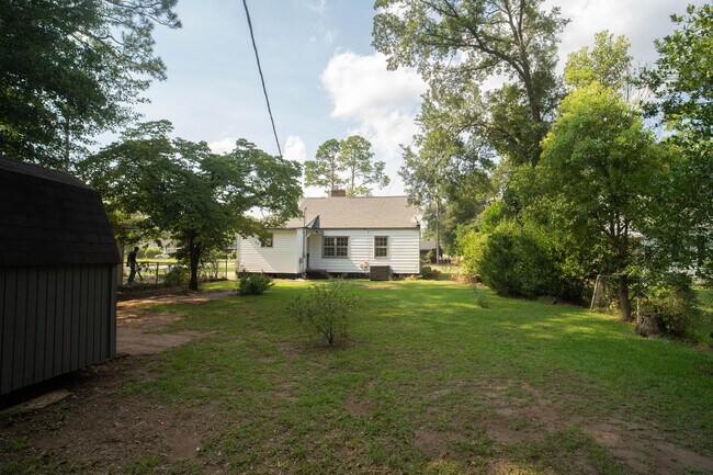 Building Photo - 1114 8th Ave