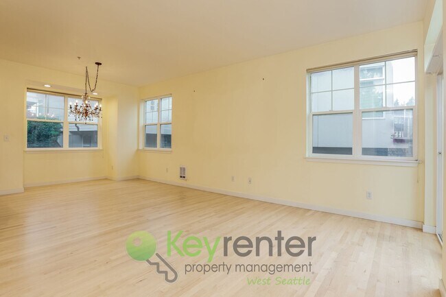 Building Photo - Sophisticated Seattle Home with Stunning Interiors