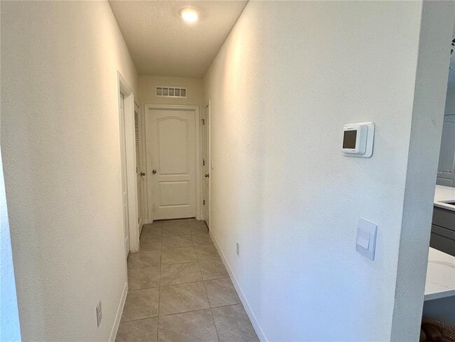 Building Photo - 1780 Walnut Crk Dr