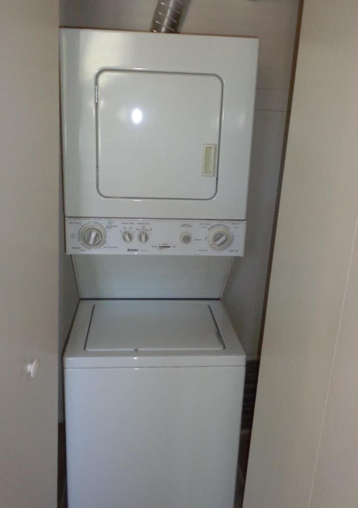 Washer / Dryer - 9345 Reader Ln