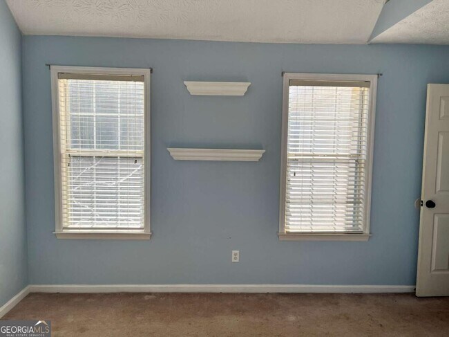 Building Photo - 30 Candlewood Ct