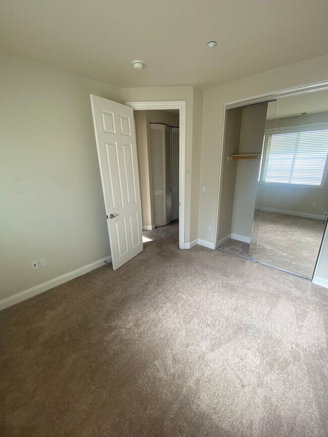 Building Photo - $4,290 / 4 BR -2170 SF - STUNNING SAN JOSE HOME IN BERRYESSA A MUST SEE!