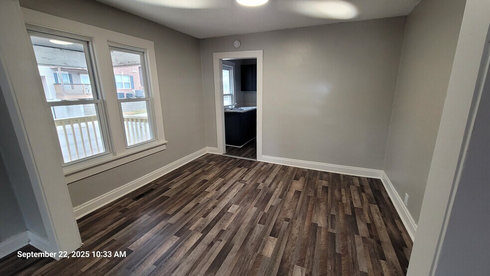 Building Photo - 408 Polk Ave