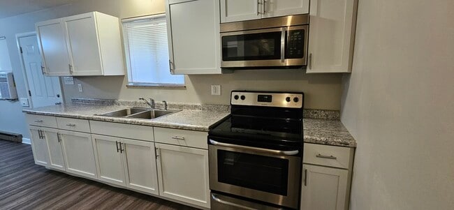Primary Photo - 1442 N Campbell Ave