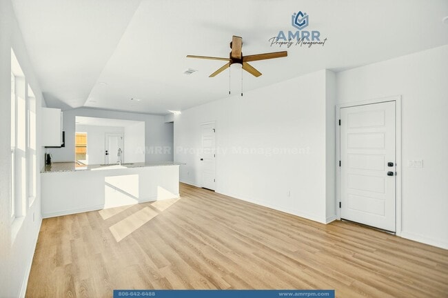 Building Photo - 1401 Sioux Pl