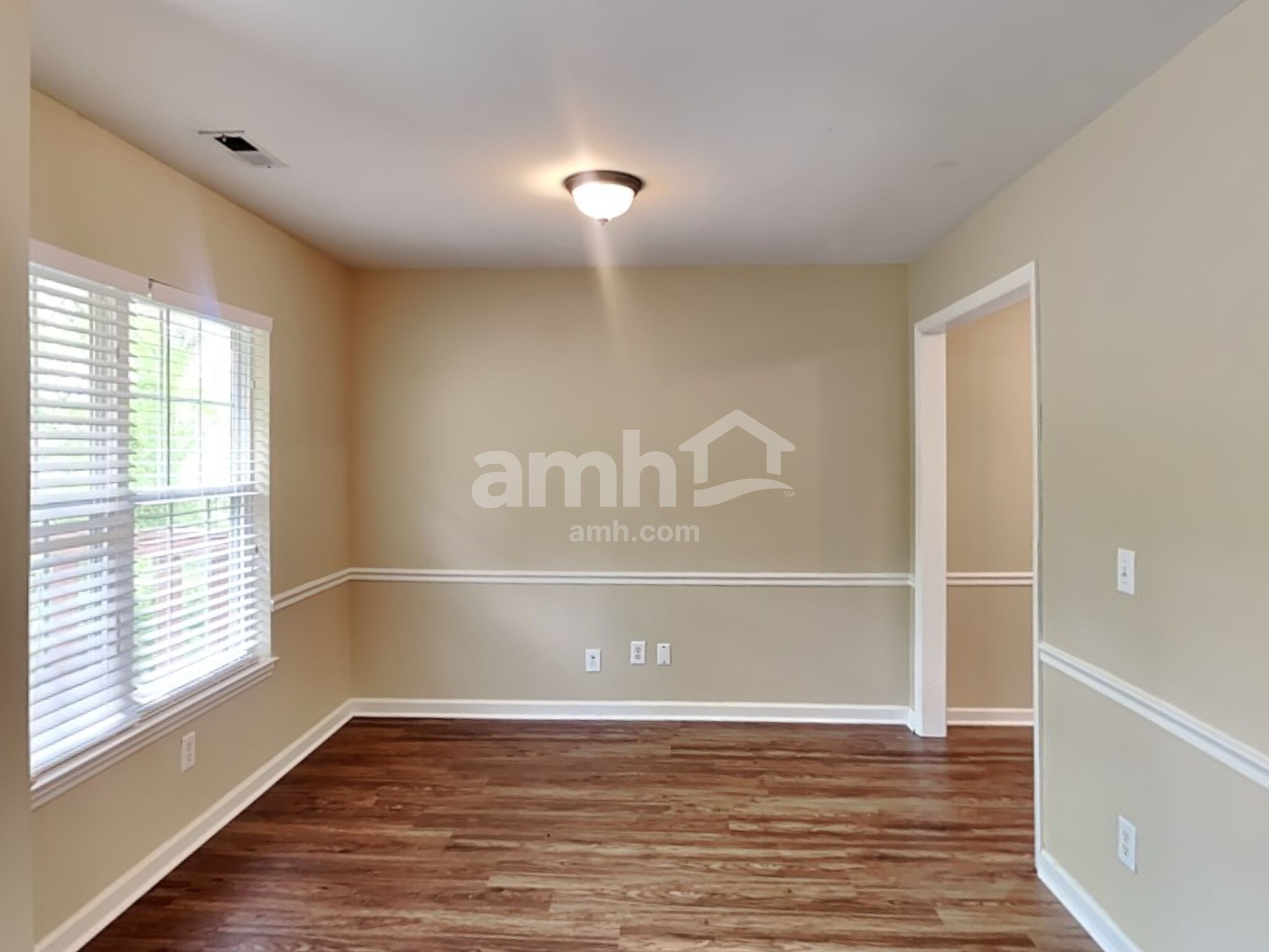Building Photo - 1578 Laurel Ledge Dr