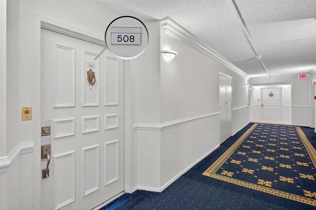 Building Photo - 2100 S Ocean Ln