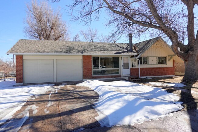 Primary Photo - 2428 W 24th Street Rd