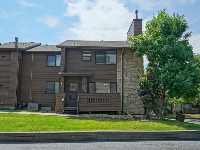 Primary Photo - 3372 Capstan Way