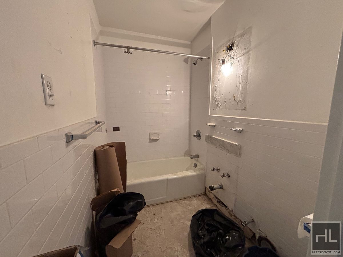 Building Photo - WEST 22 STREET