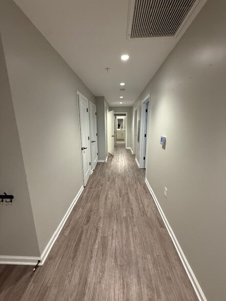 Building Photo - 1504 Ewing Pk Lp