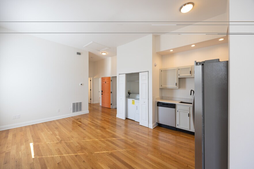 Building Photo - 115 Park Pl