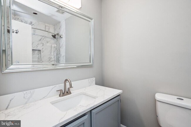 Building Photo - 207 Westminster Ln