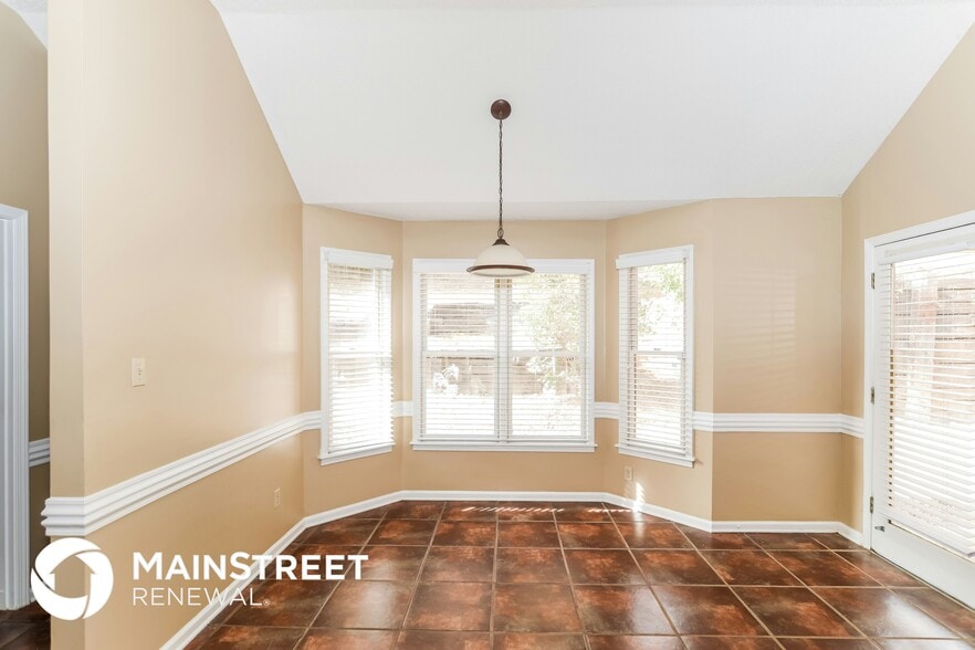 Building Photo - 2417 Carrol Ridge Ln