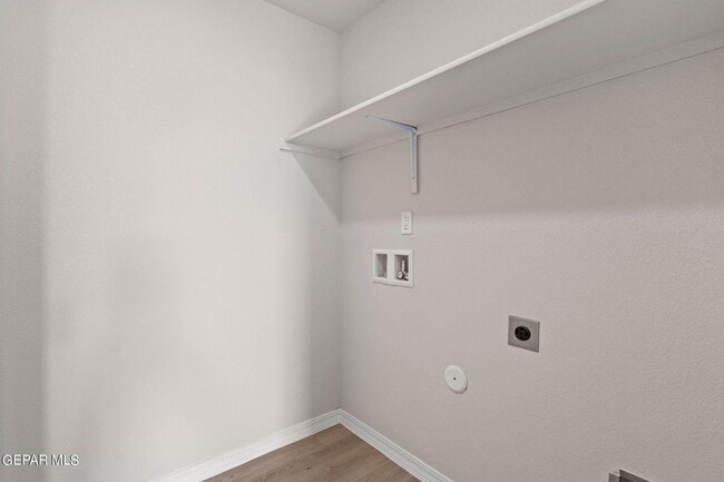 Building Photo - 14541 Faxon Yucca