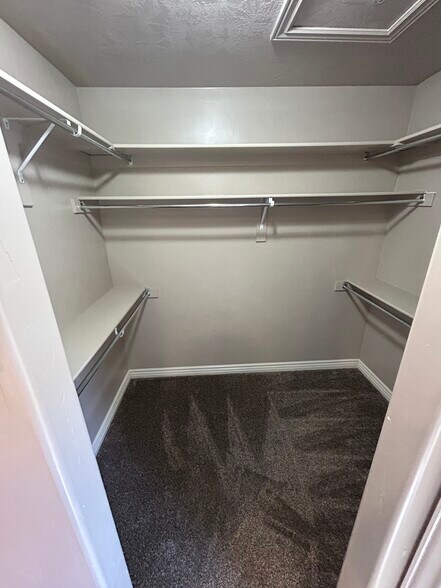 Building Photo - 5789 W Muirwood Dr