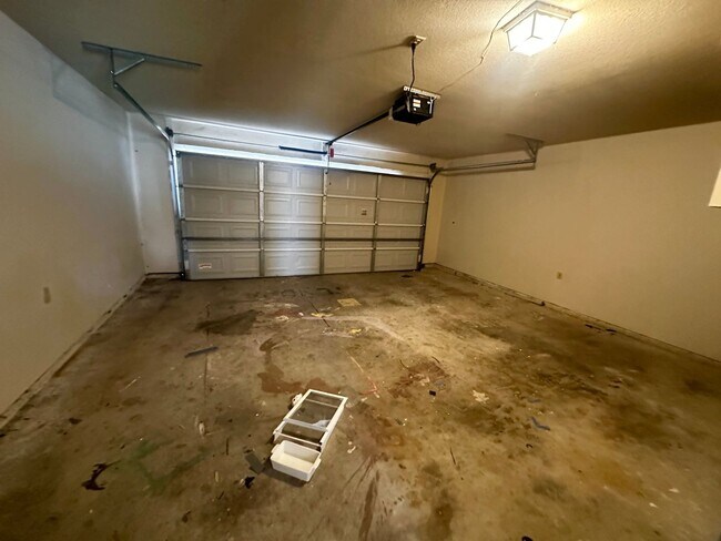 Building Photo - 2527 Pascal Ct