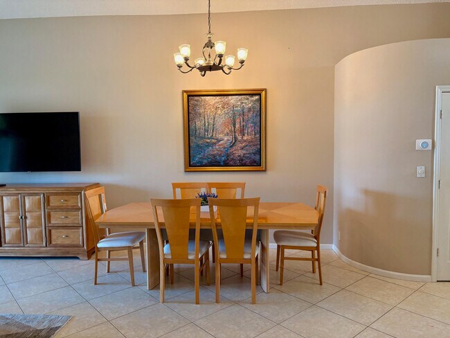 Building Photo - 14181 Castlerock Way