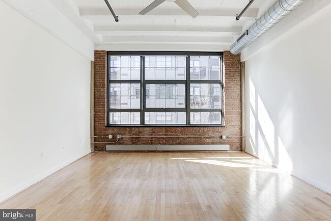 Building Photo - 1401 Church St NW