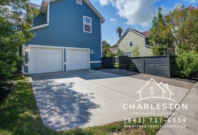 Building Photo - 2217 Daniel Island Dr