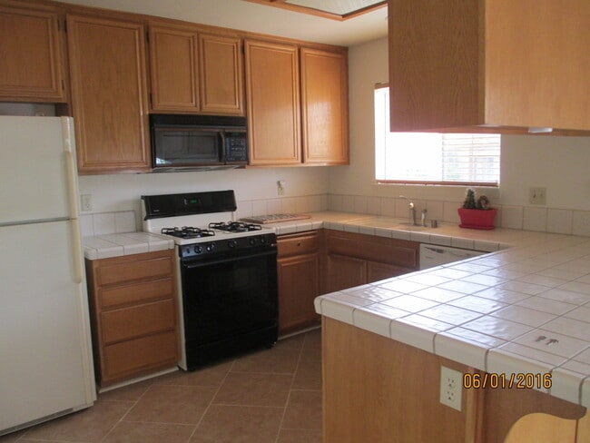 Building Photo - Single Story Rio Vista Home
